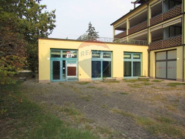 negozio in vendita a Correggio