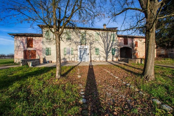 casa indipendente in vendita a Correggio in zona San Martino