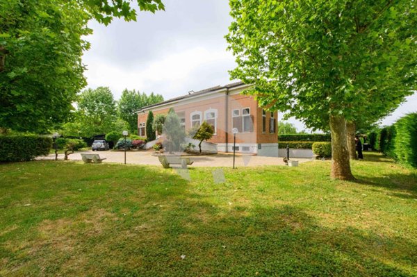 casa indipendente in vendita a Correggio