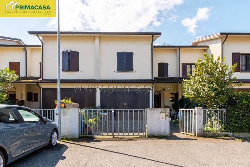 casa indipendente in vendita a Correggio