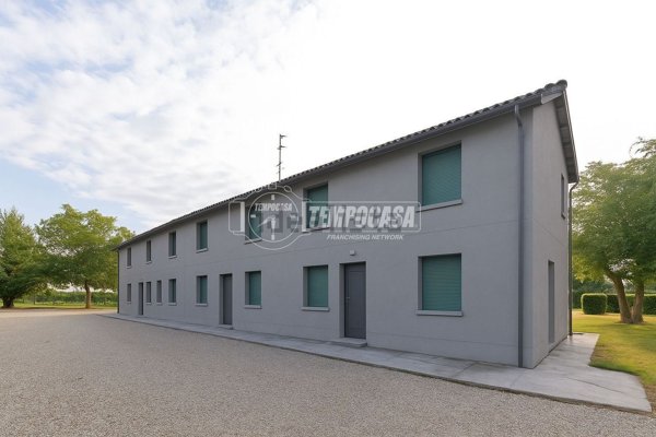 casa indipendente in vendita a Correggio