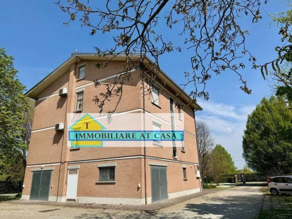 casa indipendente in vendita a Correggio