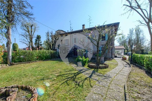 casa indipendente in vendita a Correggio