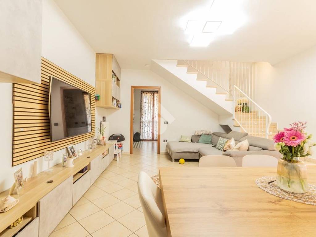 casa indipendente in vendita a Correggio