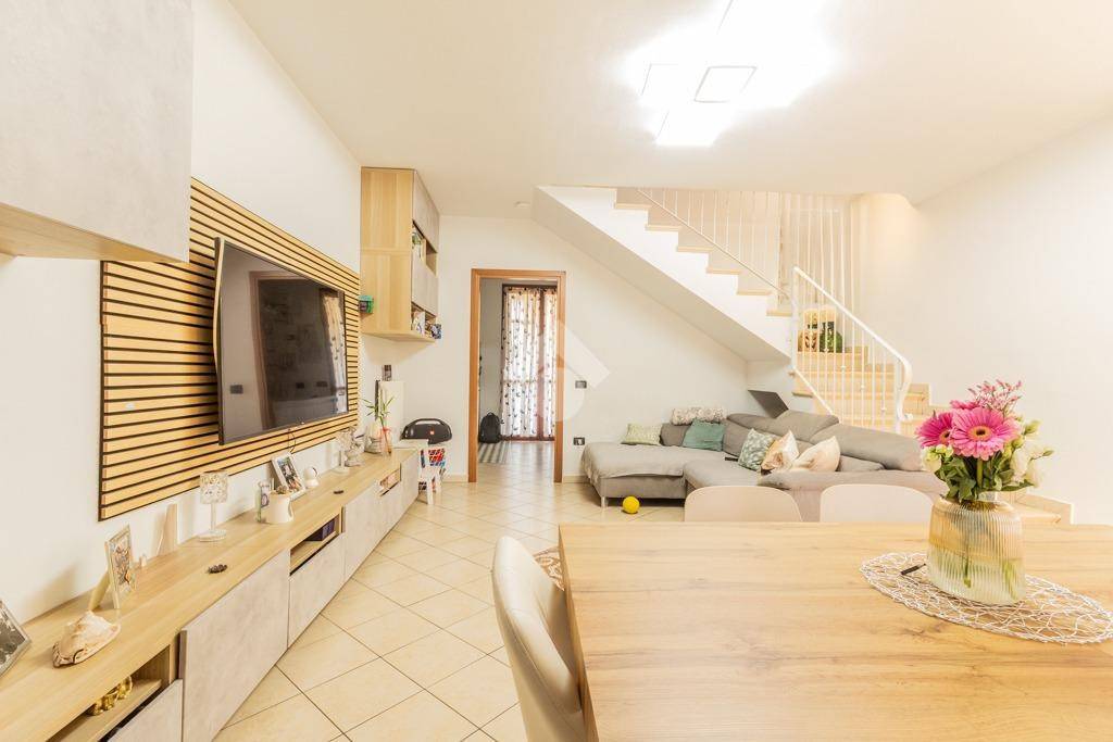 casa indipendente in vendita a Correggio