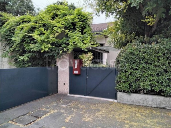 casa indipendente in vendita a Correggio