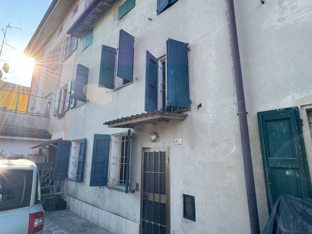 casa indipendente in vendita a Correggio in zona Mandrio