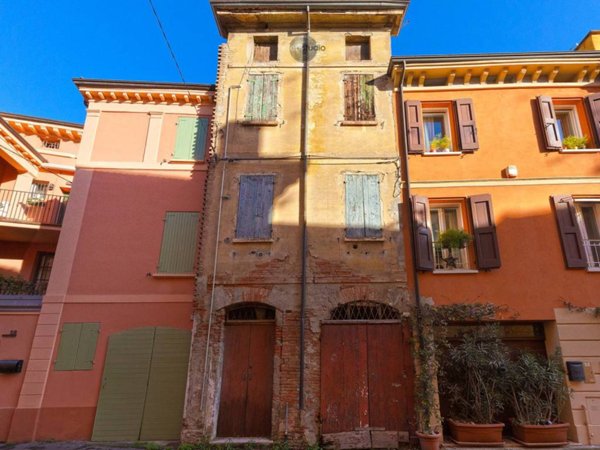 casa indipendente in vendita a Correggio