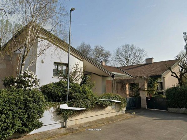 casa indipendente in vendita a Correggio