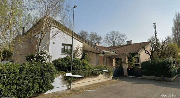 casa indipendente in vendita a Correggio