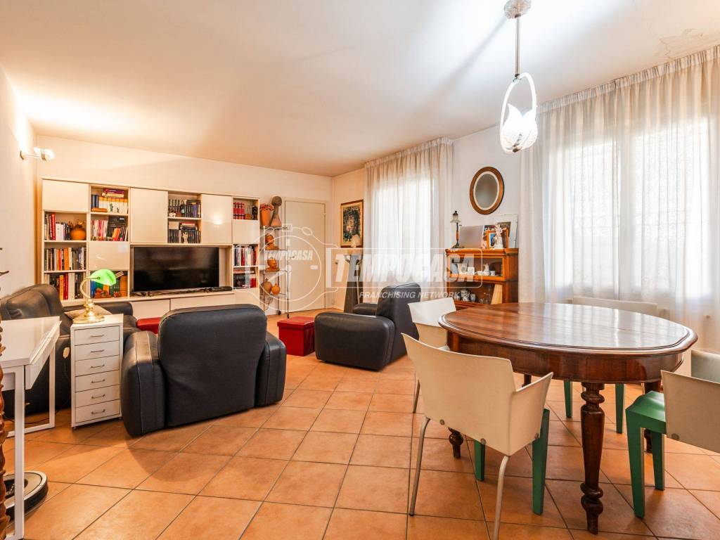 appartamento in vendita a Correggio