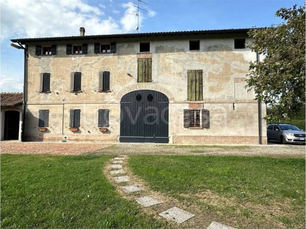 casa indipendente in vendita a Correggio in zona Budrio