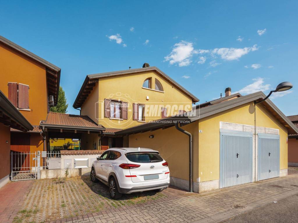 casa indipendente in vendita a Correggio