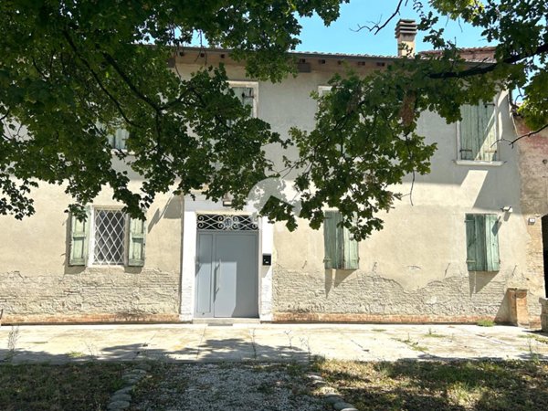 casa indipendente in vendita a Correggio in zona San Martino
