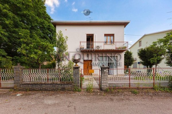 casa indipendente in vendita a Correggio