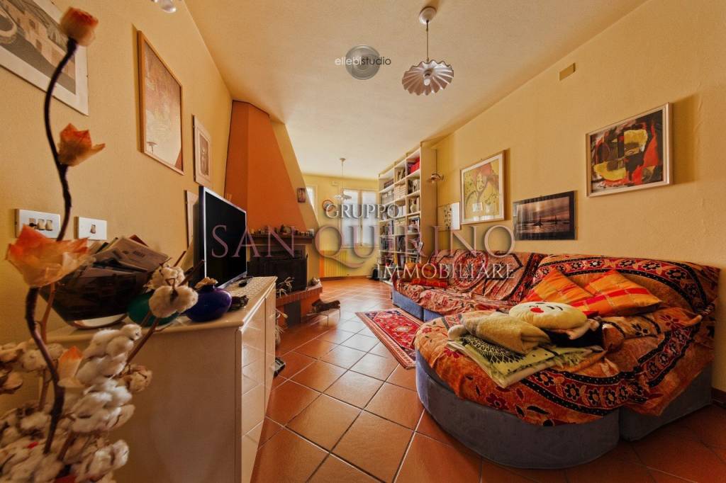 casa indipendente in vendita a Correggio