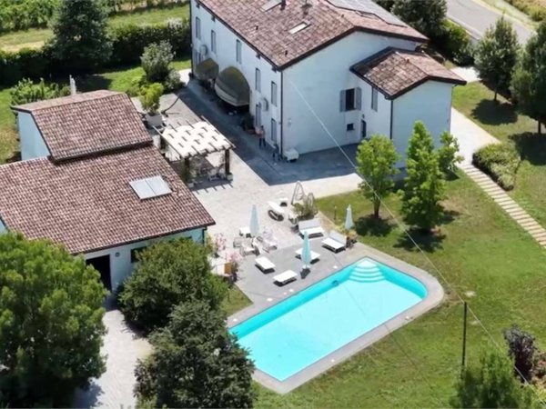 casa indipendente in vendita a Correggio