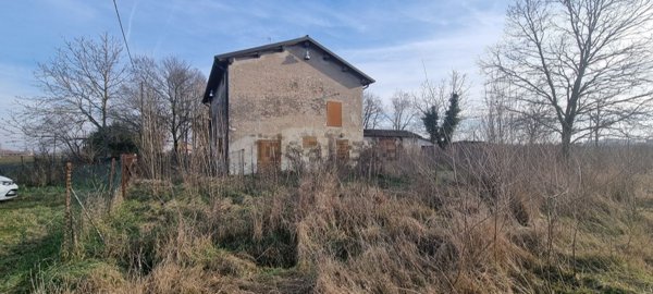 casale in vendita a Correggio