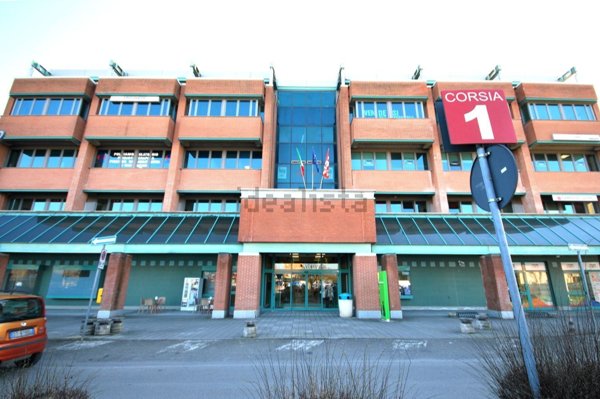 locale commerciale in vendita a Correggio