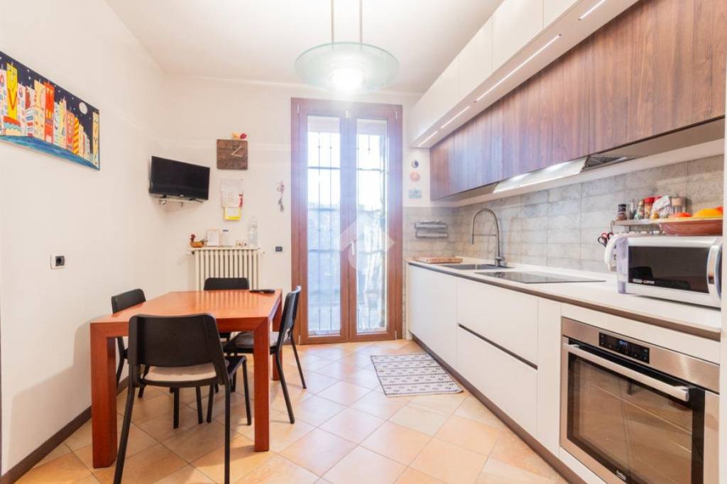 casa indipendente in vendita a Correggio in zona Mandrio