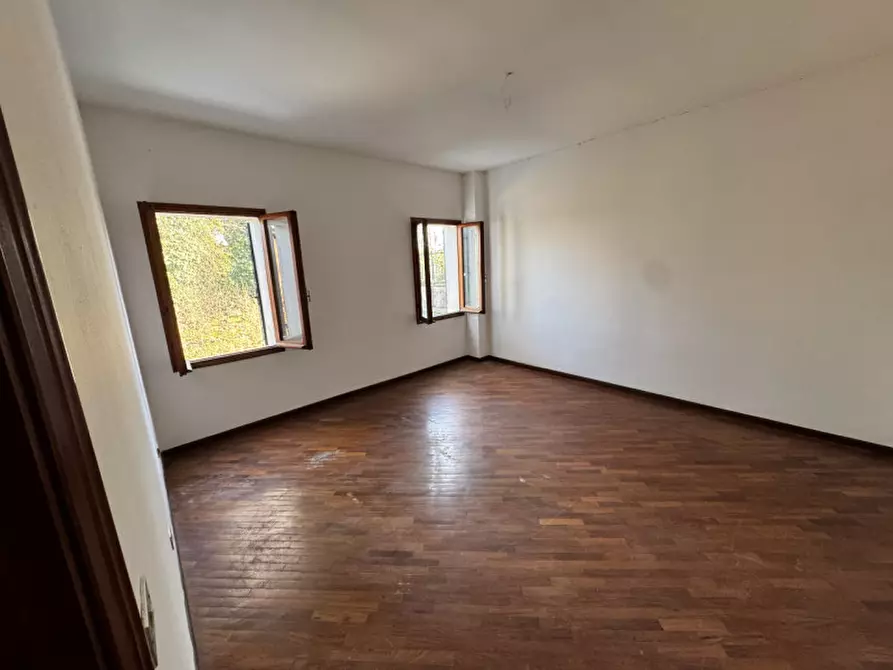 trivano in vendita a Correggio in zona Mandrio