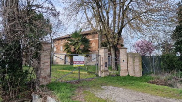 casa indipendente in vendita a Correggio