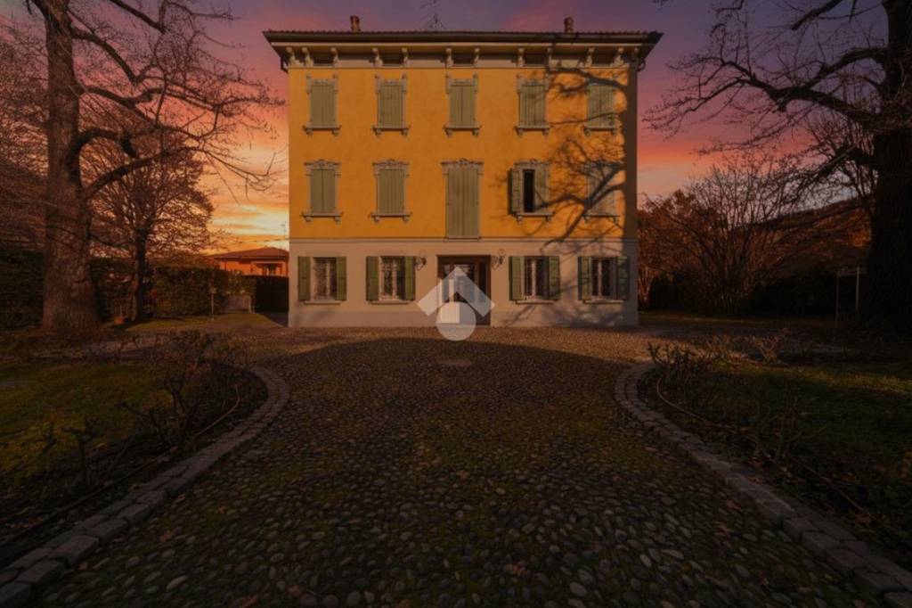 casa indipendente in vendita a Correggio