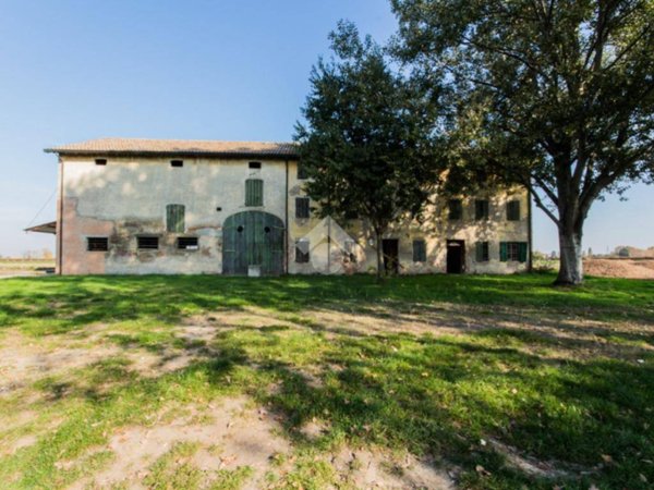 casa indipendente in vendita a Correggio