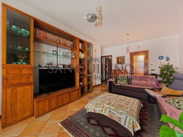 casa indipendente in vendita a Correggio in zona Mandrio