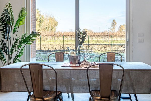 casa indipendente in vendita a Correggio