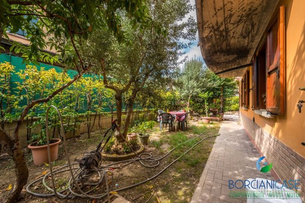 casa indipendente in vendita a Correggio