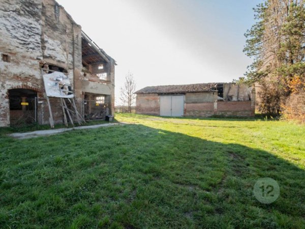 casale in vendita a Correggio