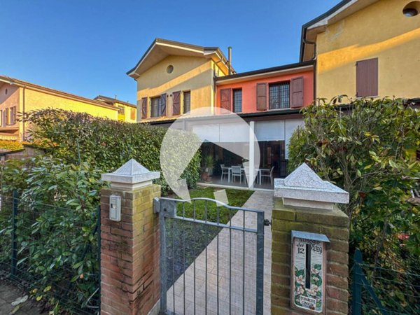 casa indipendente in vendita a Correggio