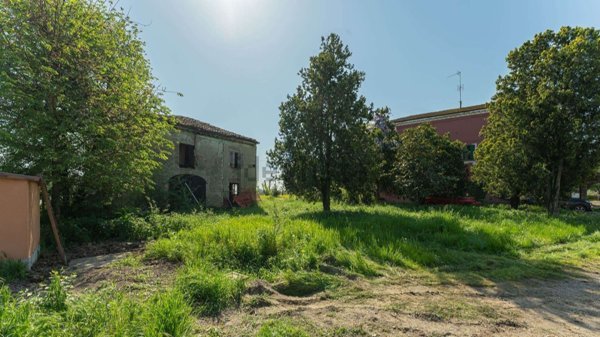 casale in vendita a Correggio