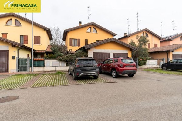 casa indipendente in vendita a Correggio