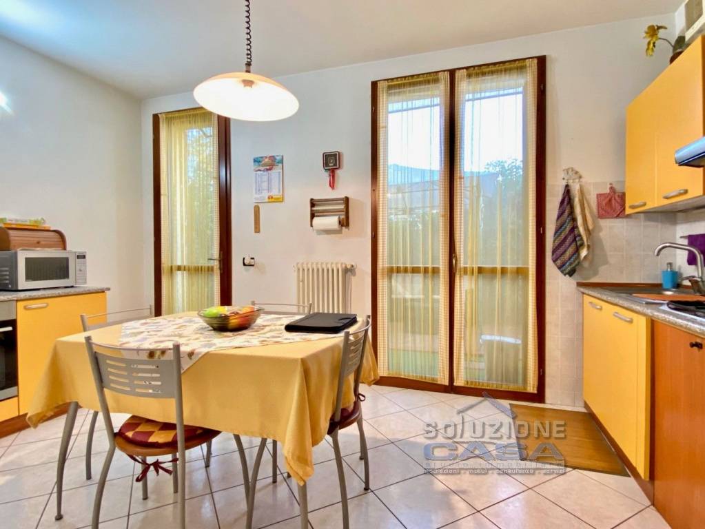 casa indipendente in vendita a Correggio in zona San Martino
