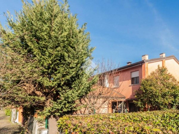 casa indipendente in vendita a Correggio