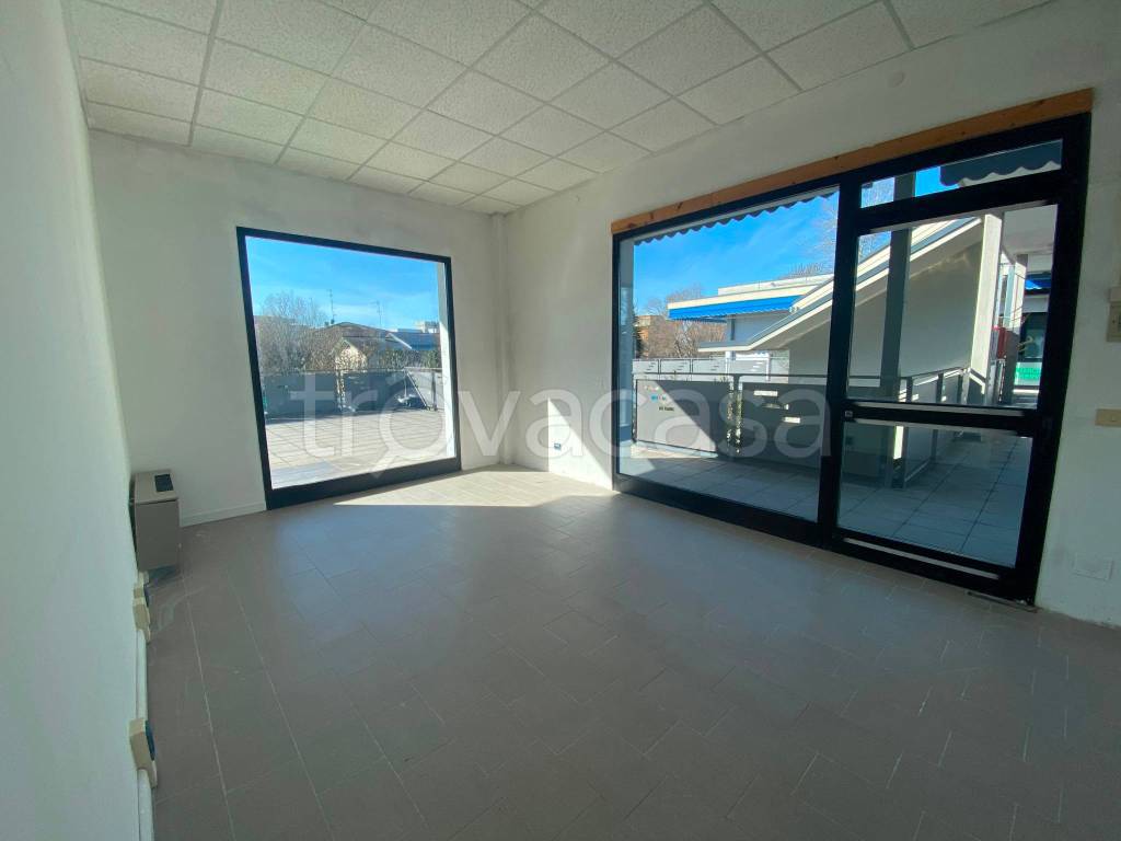 trivano in vendita a Correggio