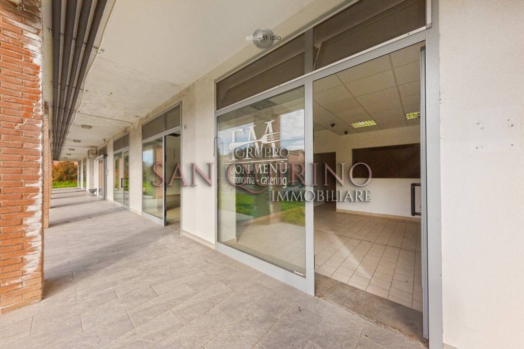 negozio in vendita a Correggio