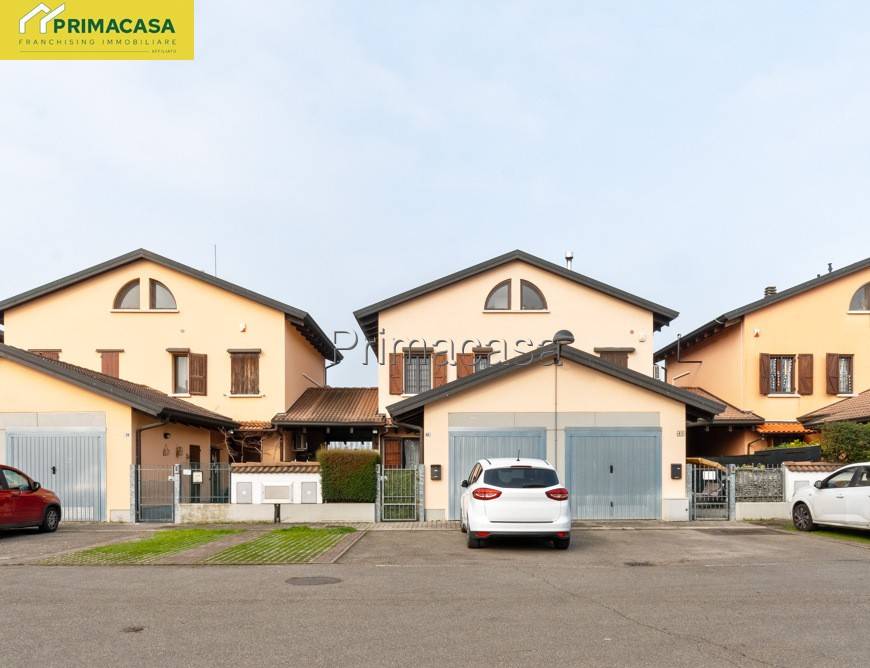 casa indipendente in vendita a Correggio