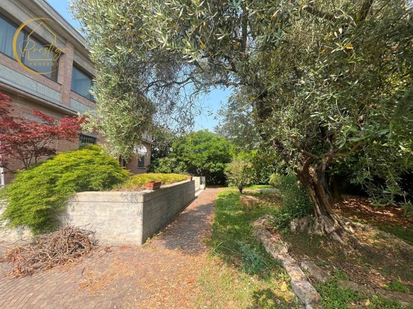 casa indipendente in vendita a Correggio