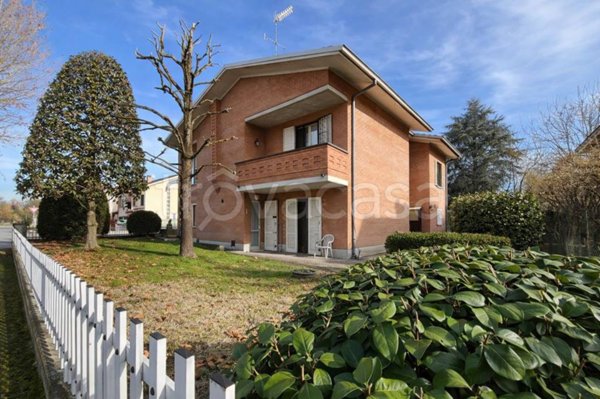 casa indipendente in vendita a Correggio