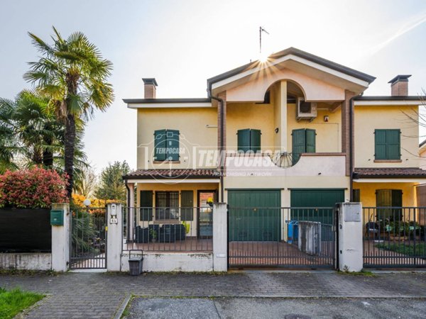 casa indipendente in vendita a Correggio