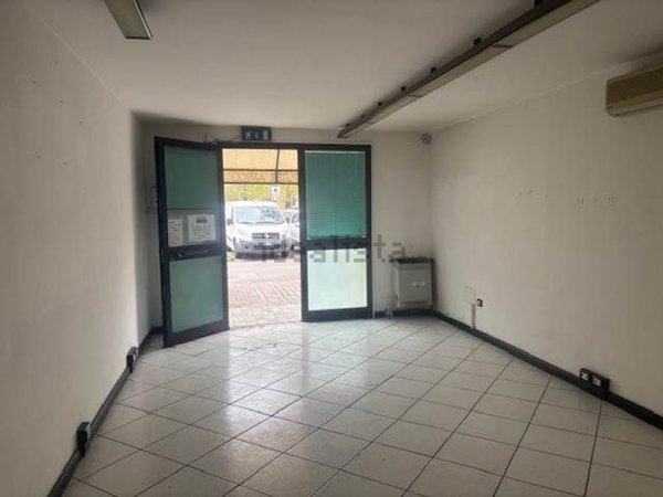 ufficio in vendita a Correggio