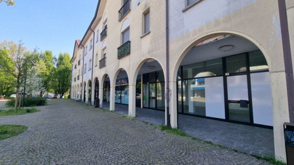 negozio in vendita a Correggio