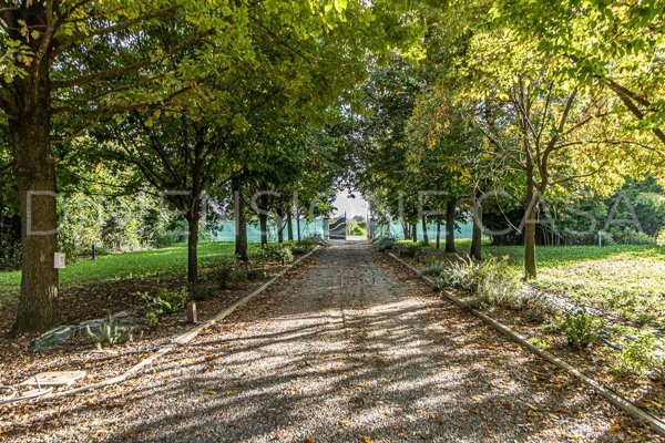 casa indipendente in vendita a Correggio in zona Mandrio