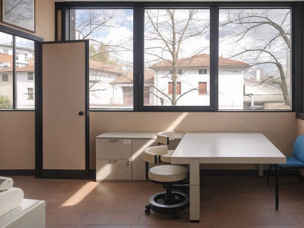 ufficio in vendita a Correggio