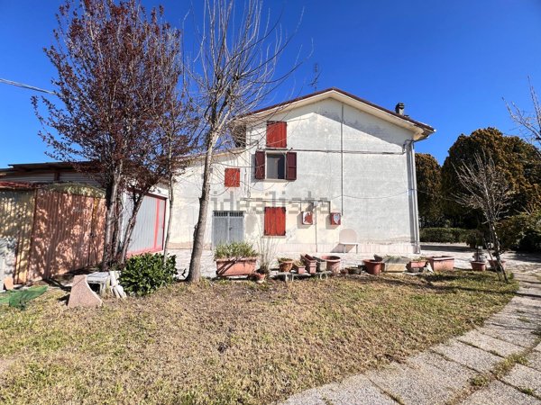 casa indipendente in vendita a Correggio