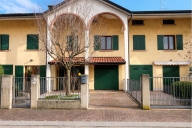 casa indipendente in vendita a Correggio in zona Mandrio