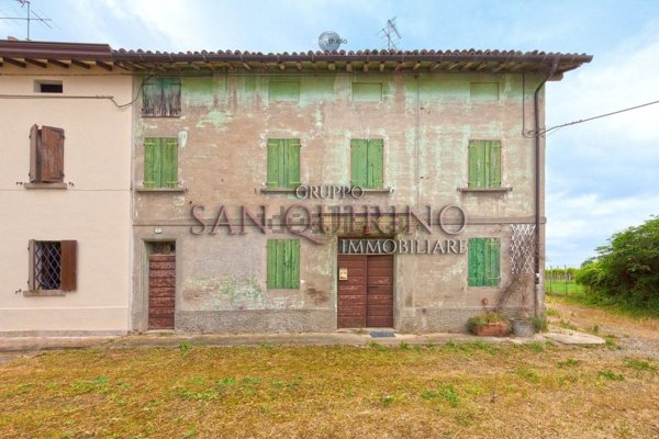 casa semindipendente in vendita a Correggio